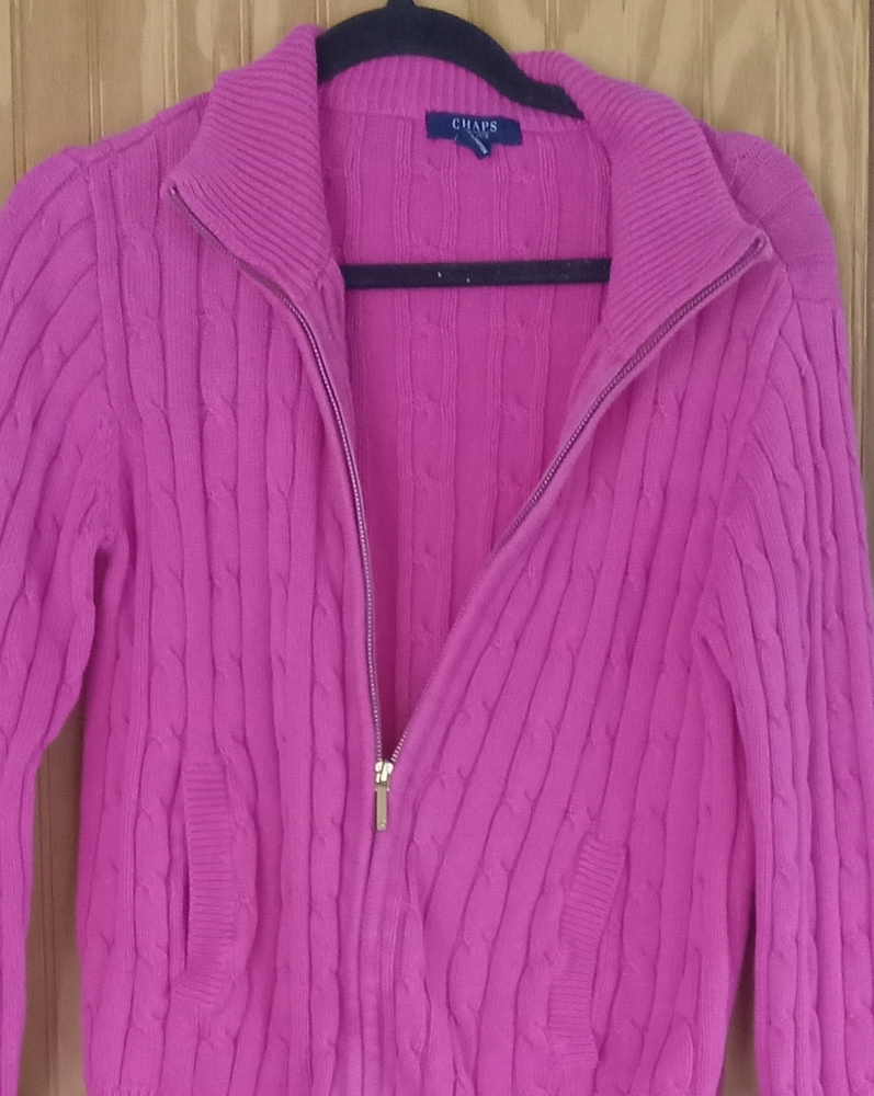Women's pink zip-up sweater